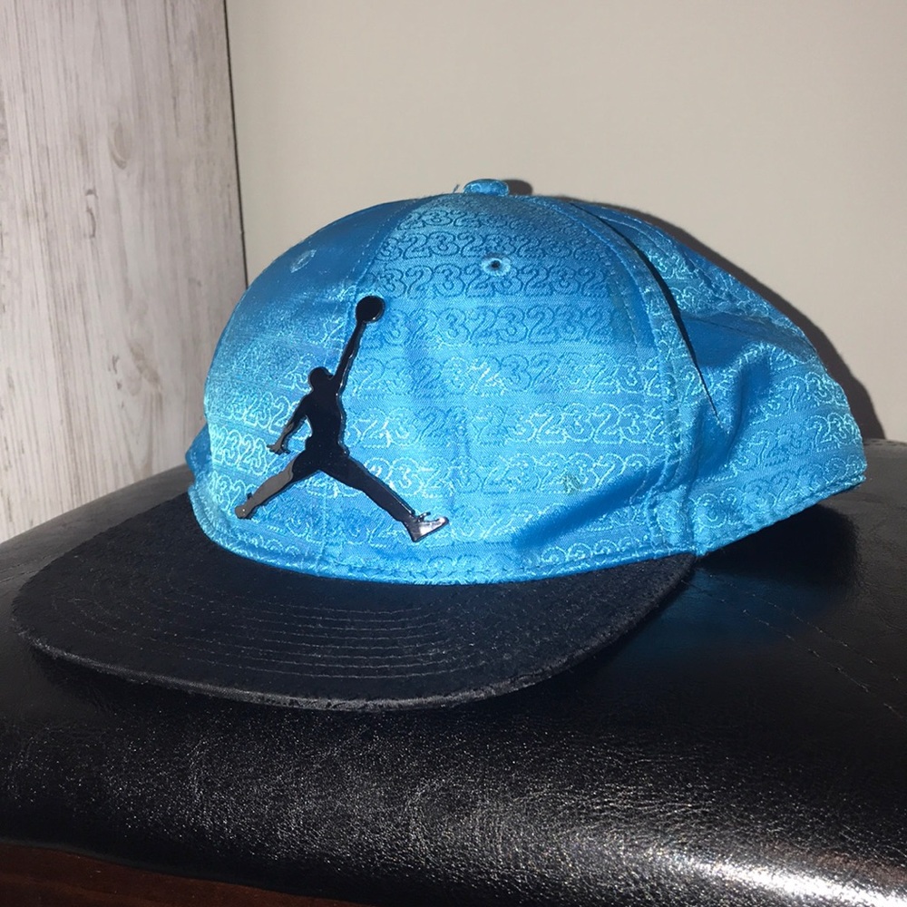 Jordan hat ( youth )